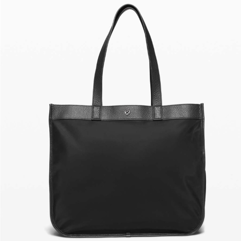 Like New: Lululemon Now & Always Tote - Large 25L